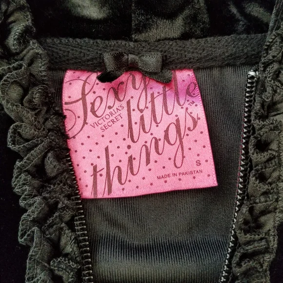 Victoria's Secret Vintage Sexy Little Things Velvet Hoodie Bikini Panty NWT Key - Picture 10 of 16